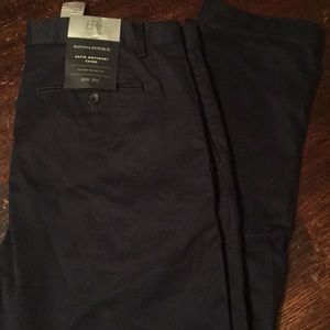 Banana Republic rapid movement chino